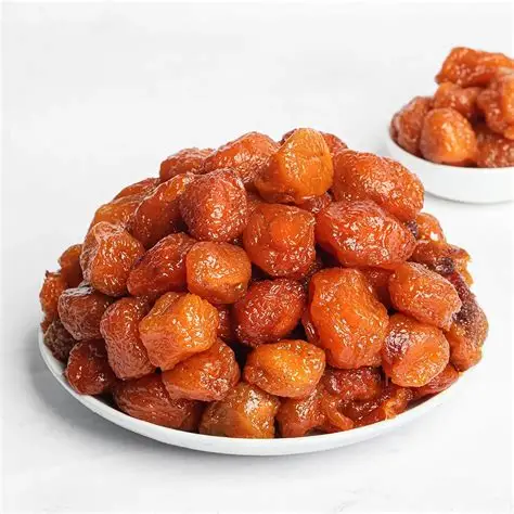 Prune (Aloo Bukhara)