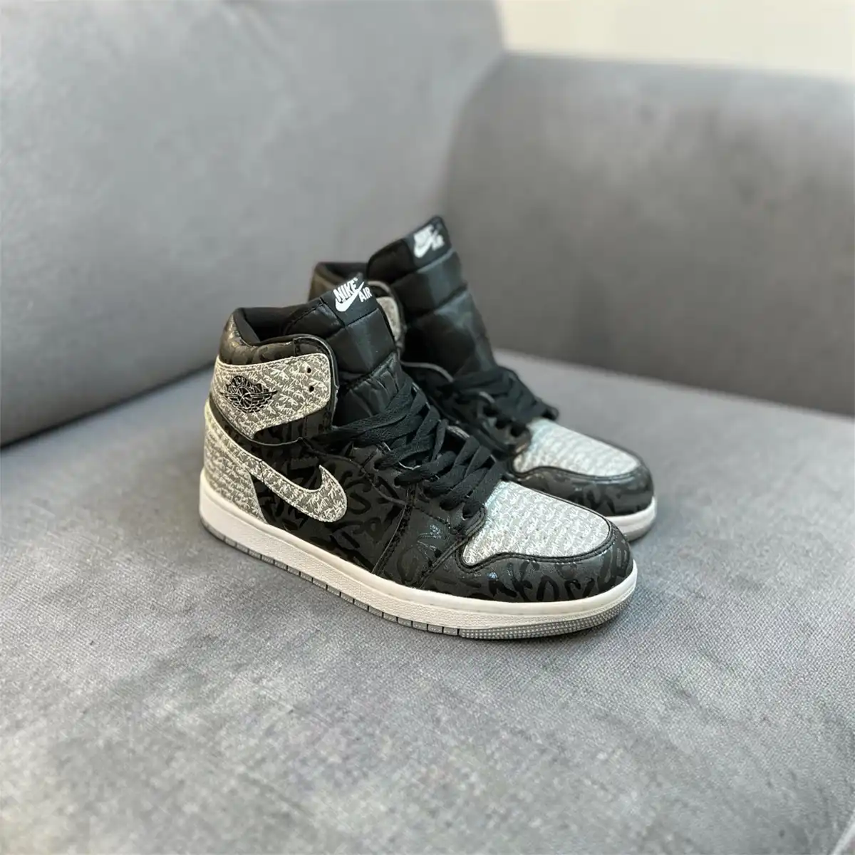 Nike AirJordan 1 High Rebilionare ( PREMIUM +) 🔥