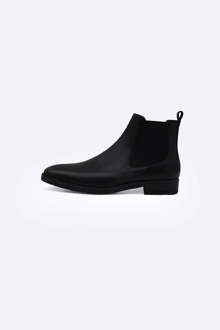 CLASSIC LEATHER CHELSEAS