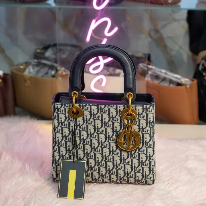 Elegant Women Shoulder Bag Premium Stylish Handbag