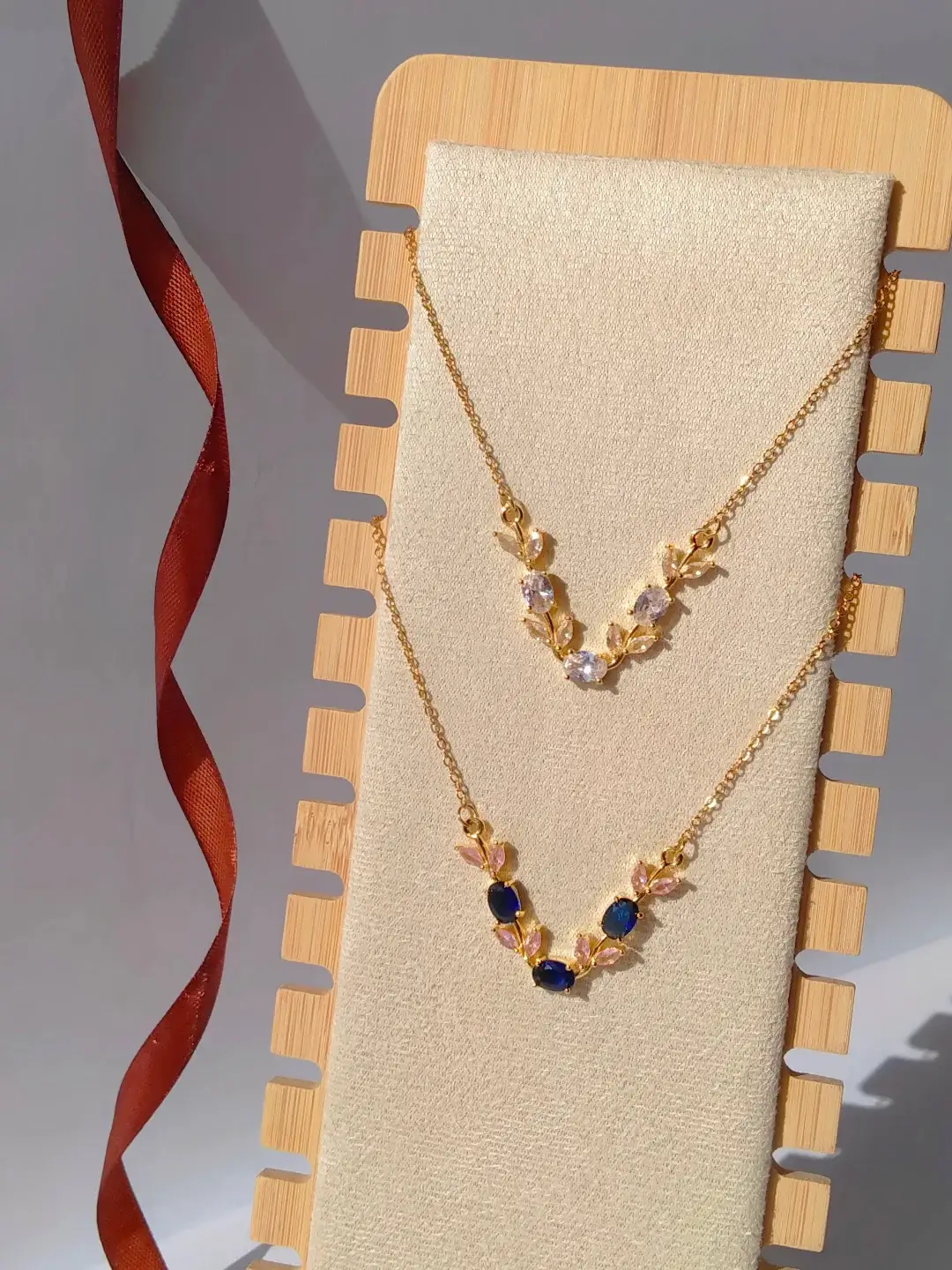 Tulip Necklace