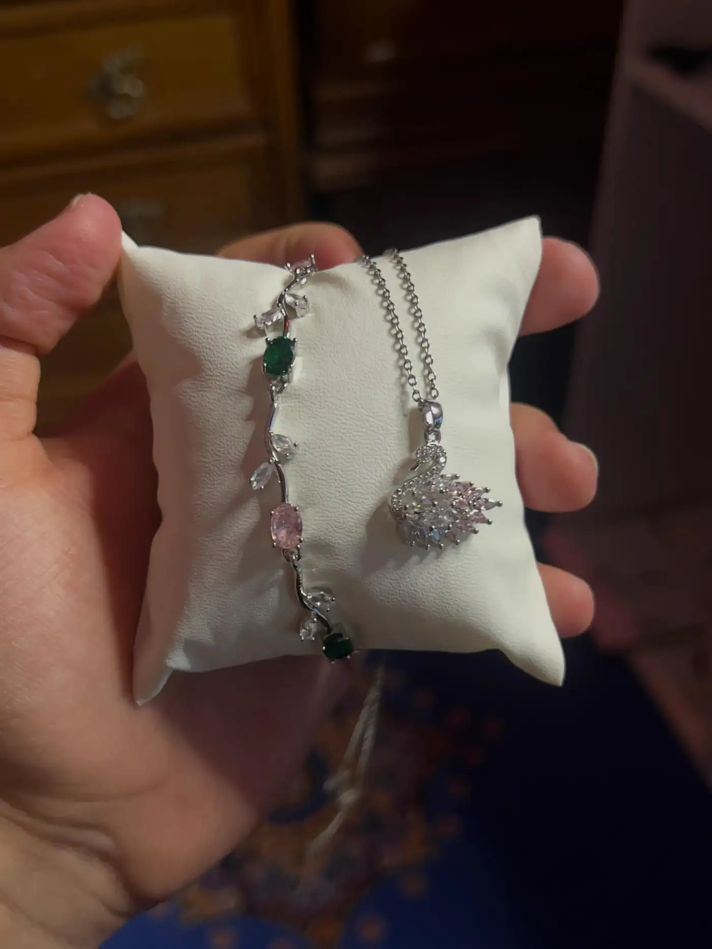Tulip Bracelet and Swan 🦢 Loyalty Necklace – Elegant Minimal Jewelry