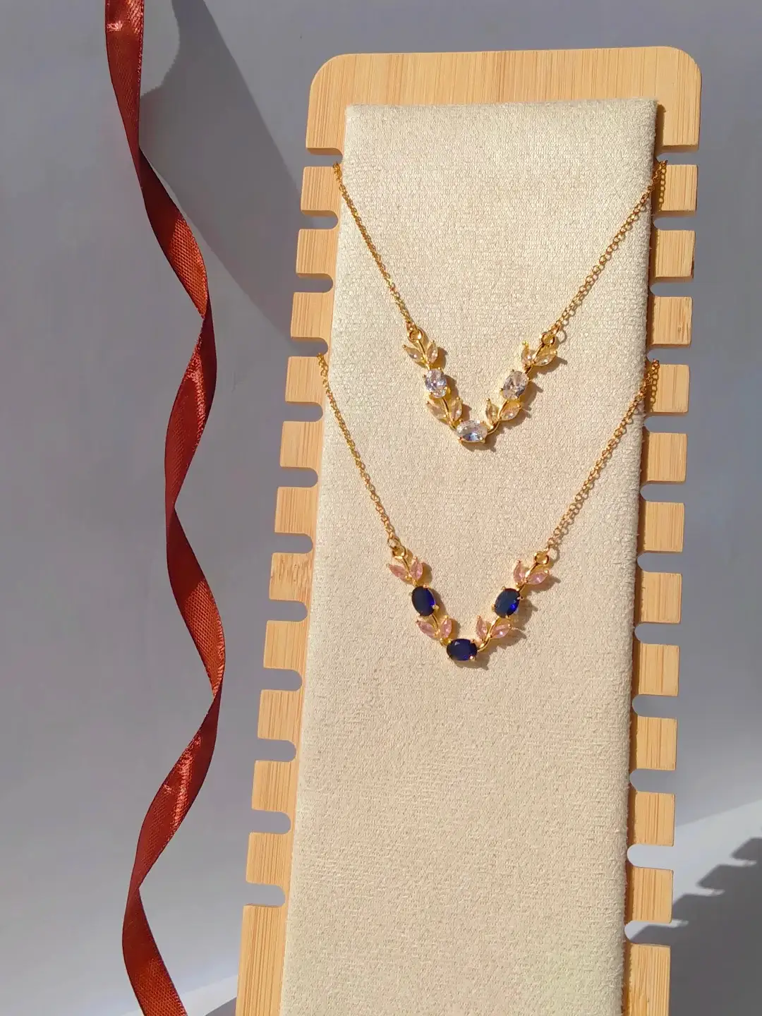 Tulip Necklace