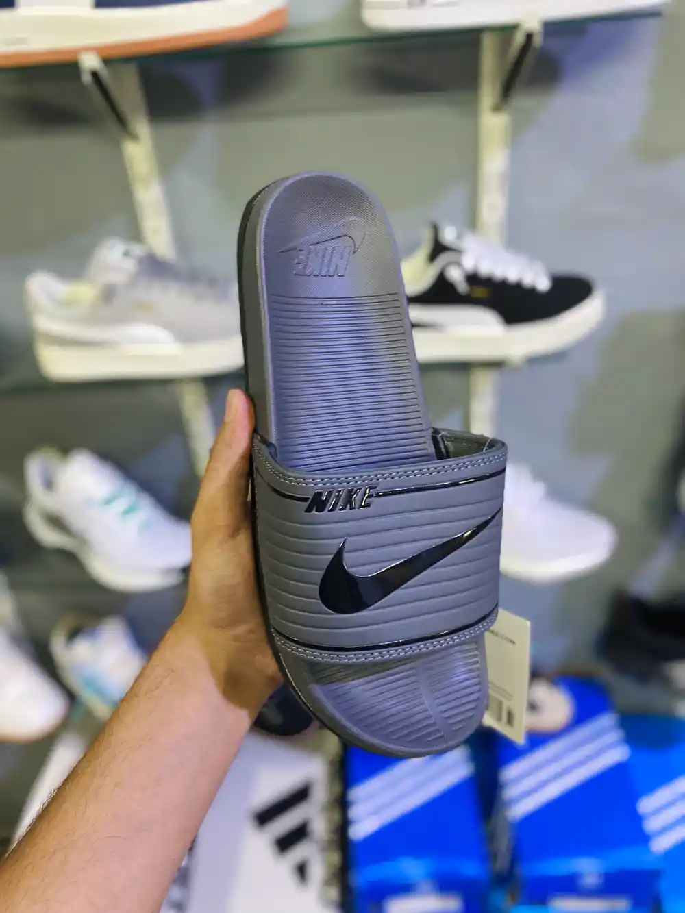 Nike Slides - Grey