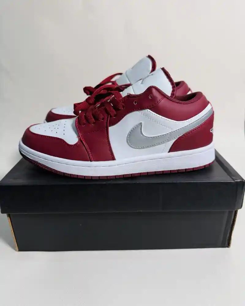 Air Jordan 1 Low - Burgundy