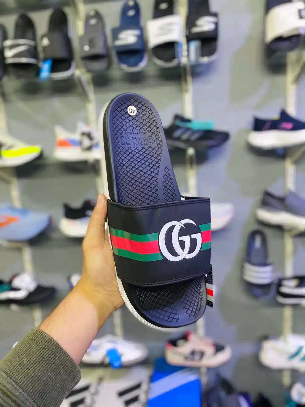 Gucci Slides - Black
