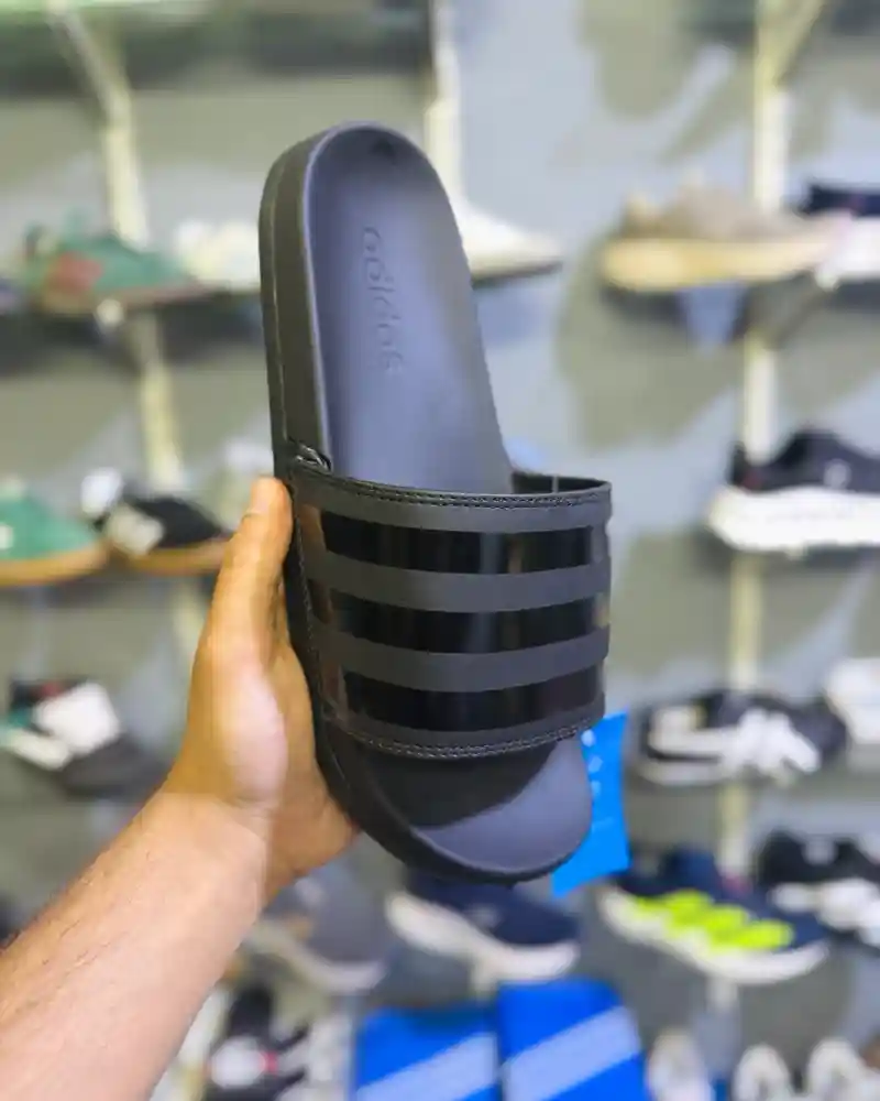 Adi Adilette Slides - Black